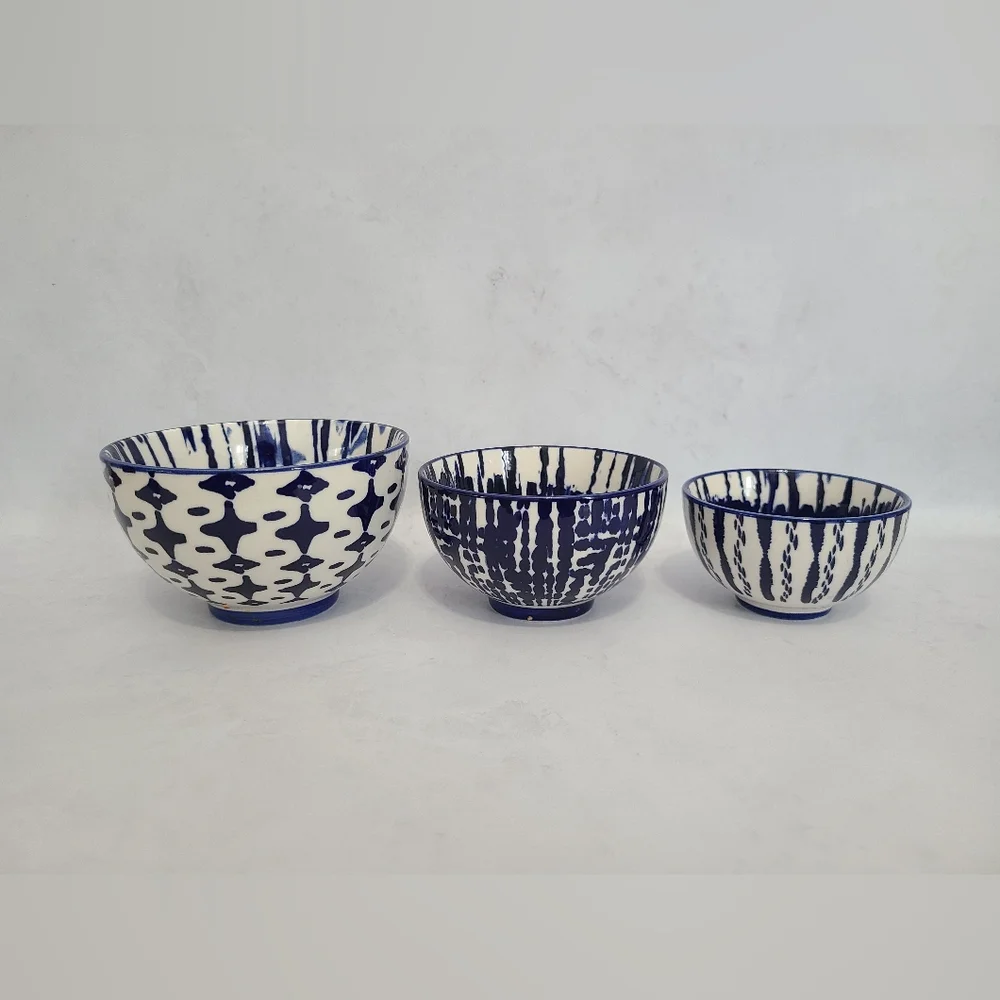 West Elm Indigo Tie-Dye Nesting Bowls (Set of 3)